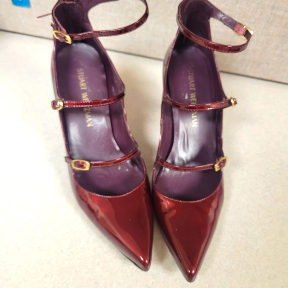 Red strapped heels - Picture 2 of 9